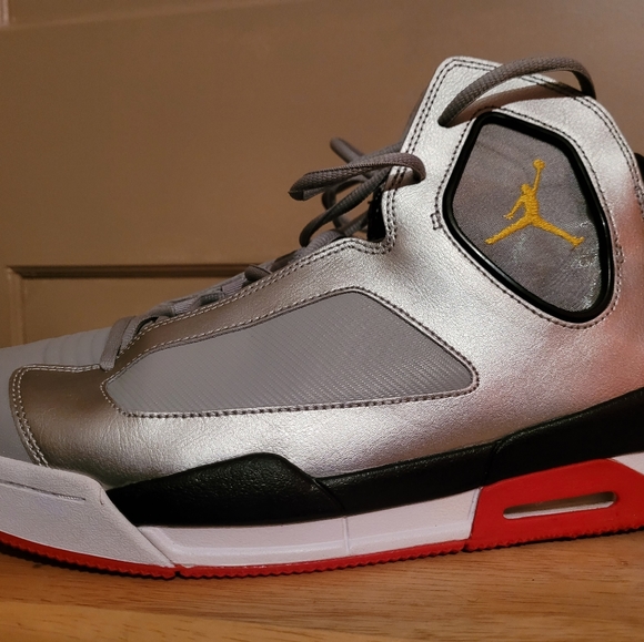 Jordan | Shoes | New Nike Jordan Flight Luminary Metallic  display picture 2